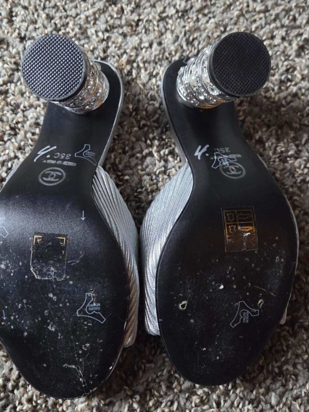 CHANEL Silver Ribbed Slide Sandals with Embellished Heel - Picture 6 of 9